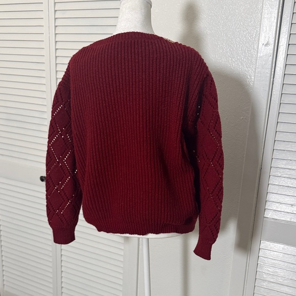 V-Neck Burgundy Knit Sweater with Contrast Trim Sz S - Picture 4 of 7